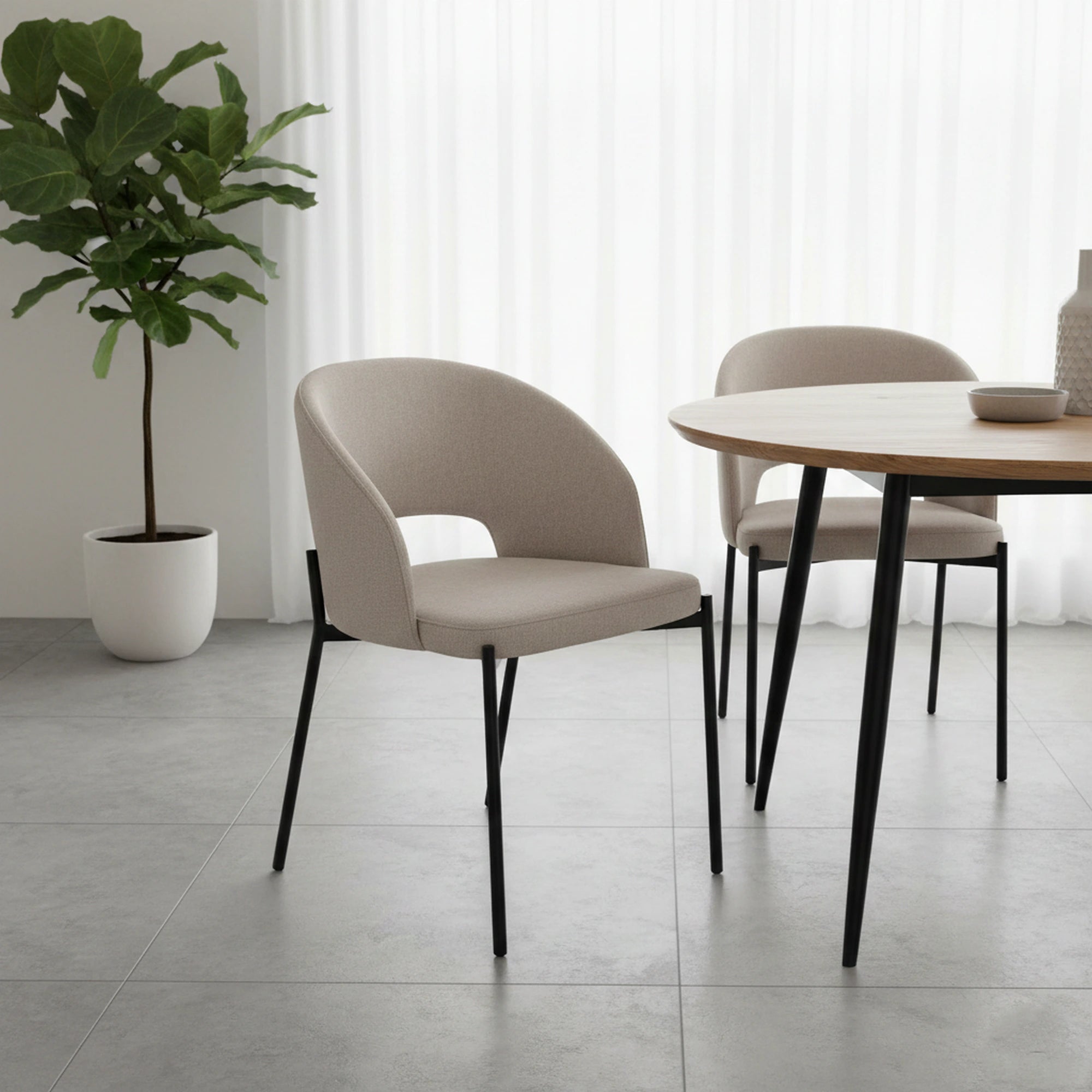 Scaun dining modern K373, bej/negru, stofa clasica/metal, 51x57x77 cm