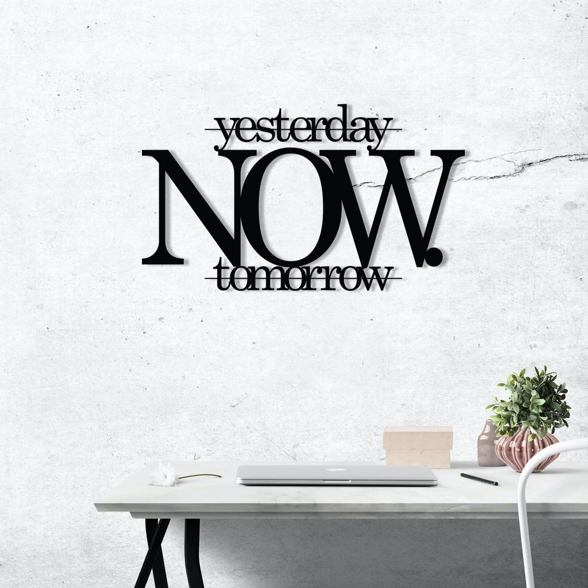 Accesoriu decorativ metalic de perete, Now, Negru