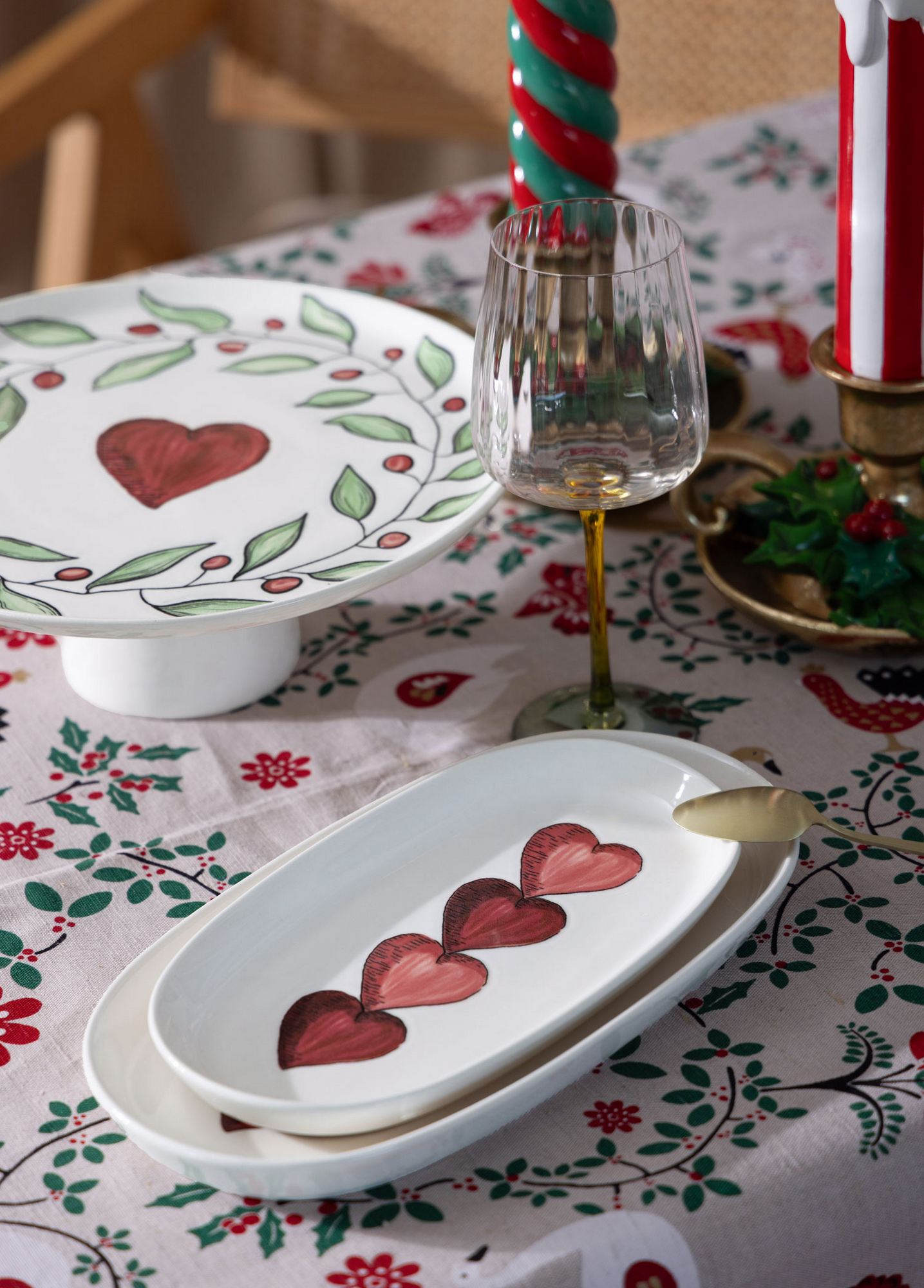 Set platouri (2 piese), LUV0019, Alb / Roșu