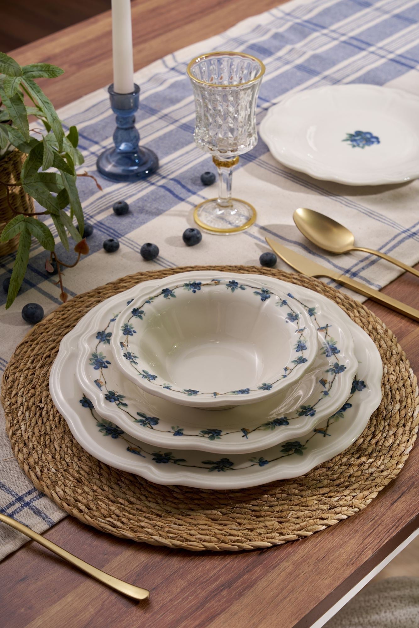 Set veselă (24 piese), Blueberry, Alb / Albastru / Verde