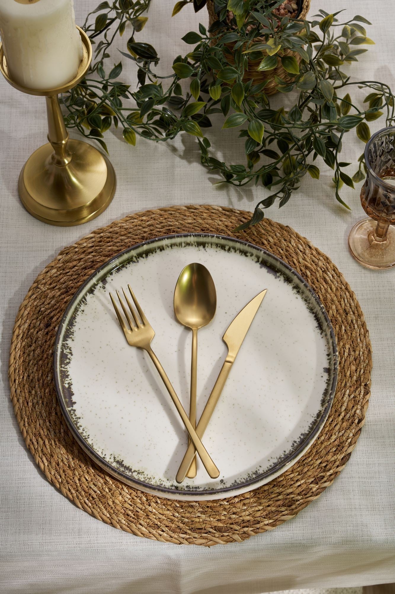 Set veselă (24 piese), Roundy - Brown, Alb / Maro