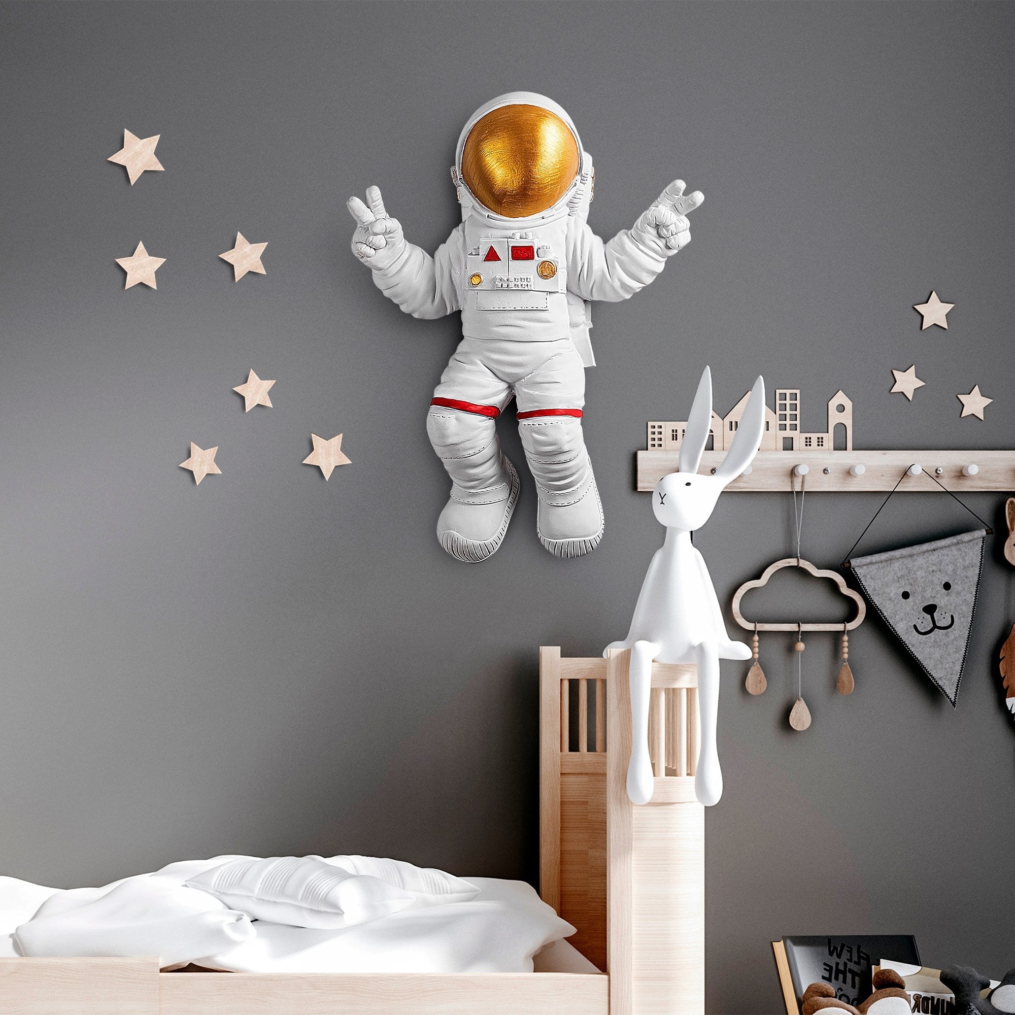 Accesoriu decorativ de perete, Peace Sign Astronaut - 1, Alb / Auriu