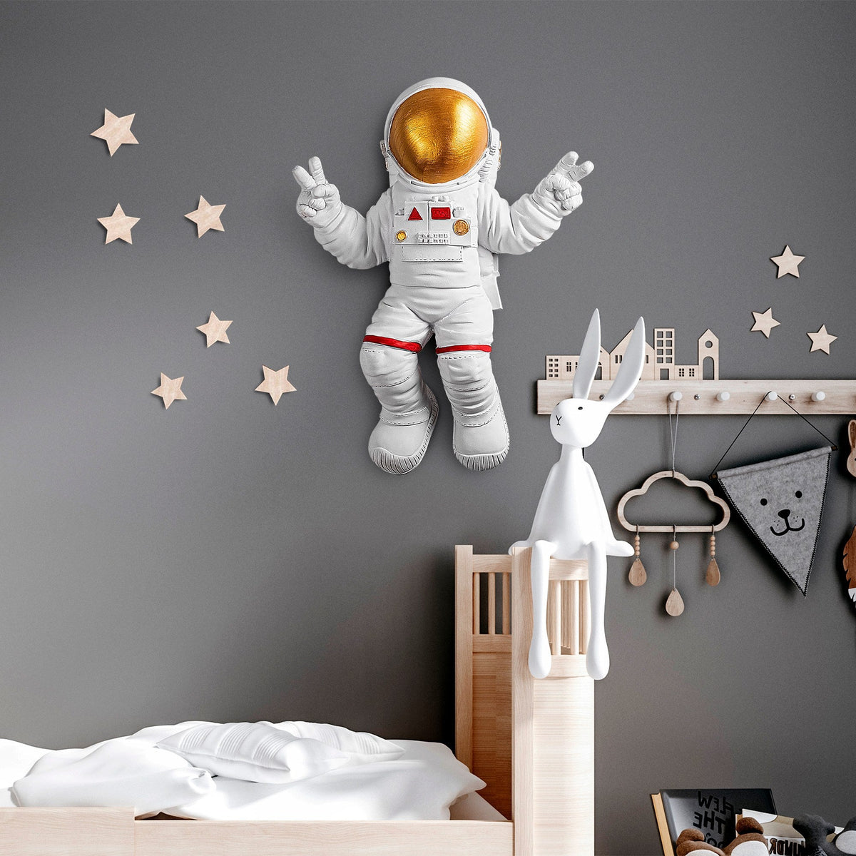 Accesoriu decorativ de perete, Peace Sign Astronaut - 1, Alb / Auriu