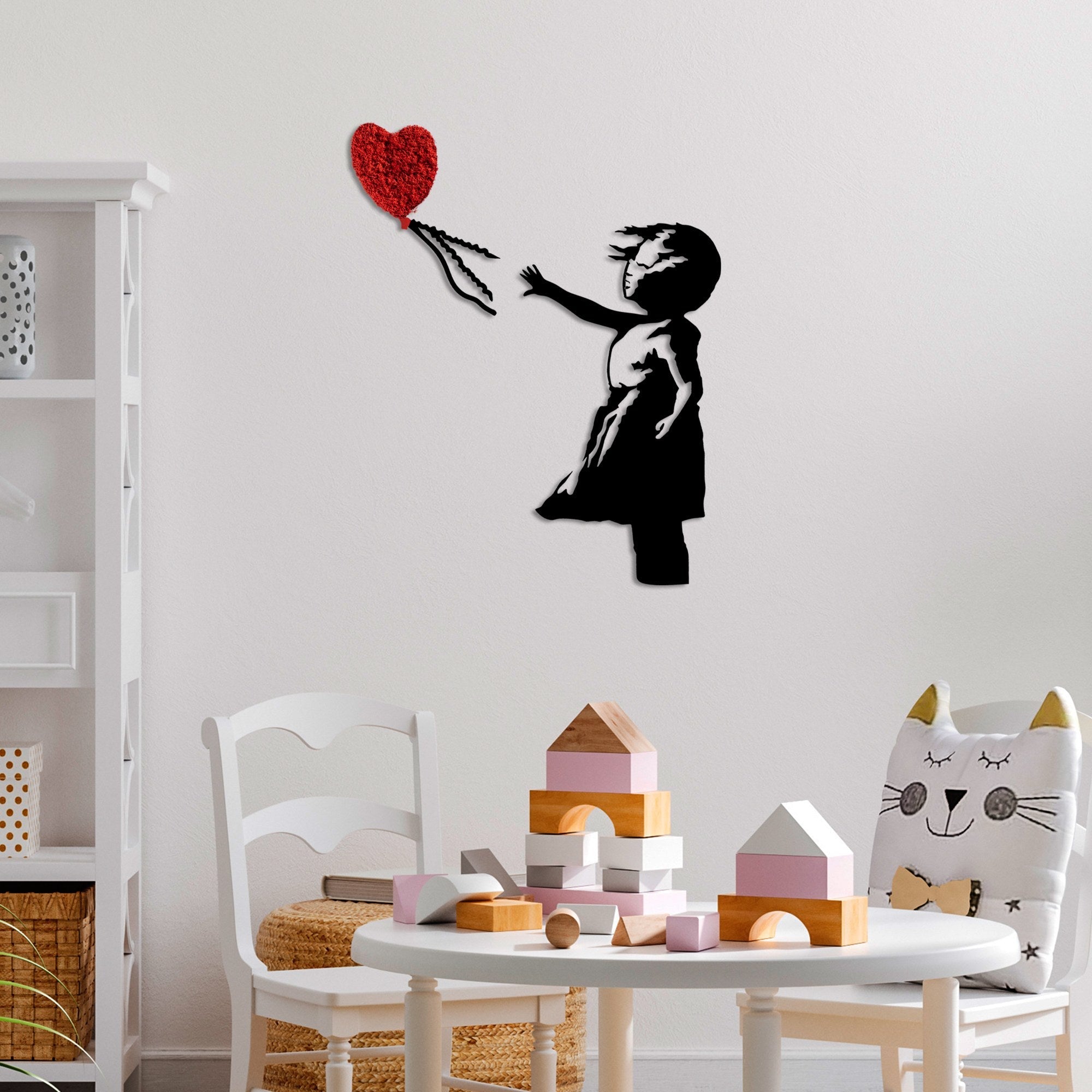 Accesoriu decorativ metalic de perete, Banksy - 13-1, Roșu / Negru