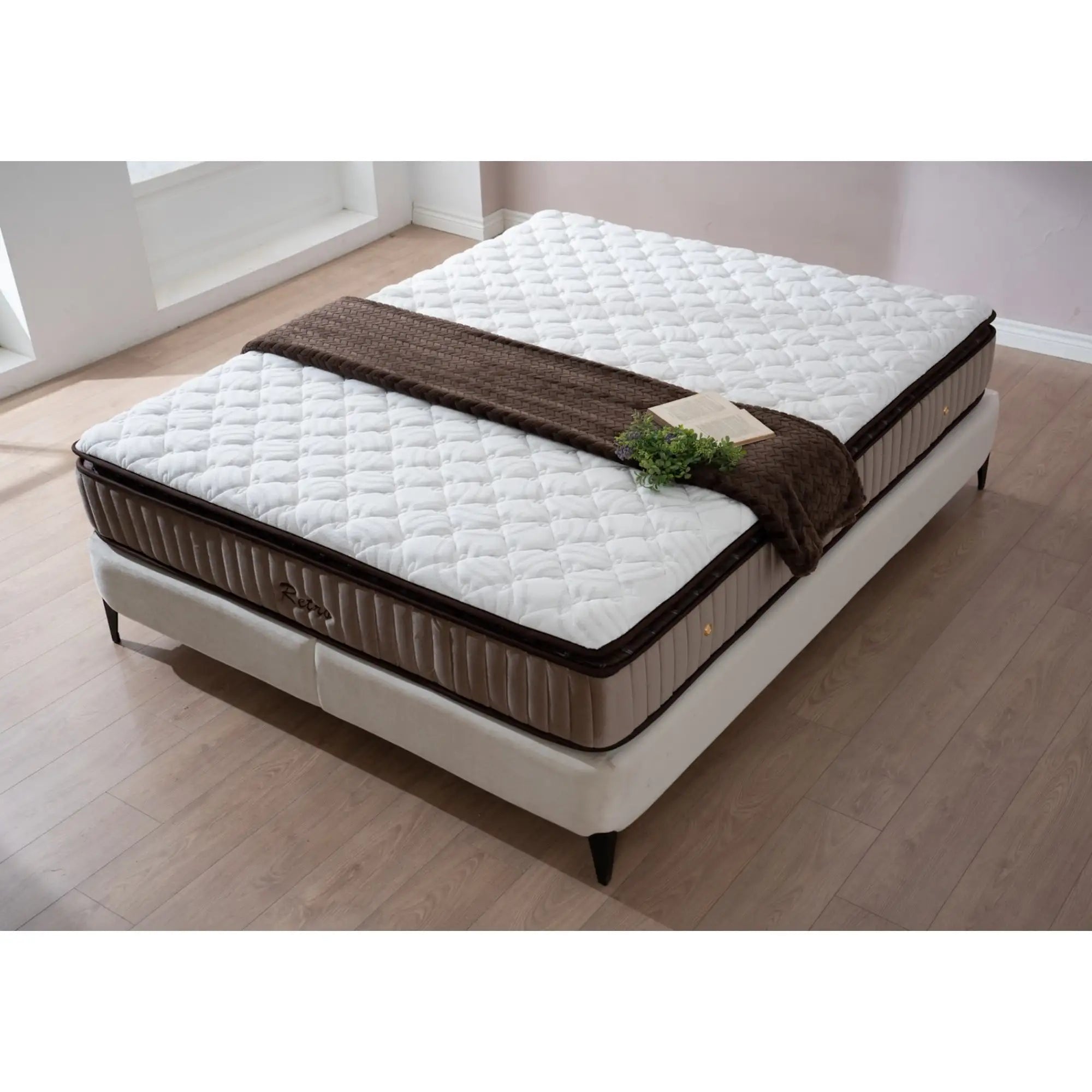 Saltea RETRO, alb/maro deschis, 160x200 cm