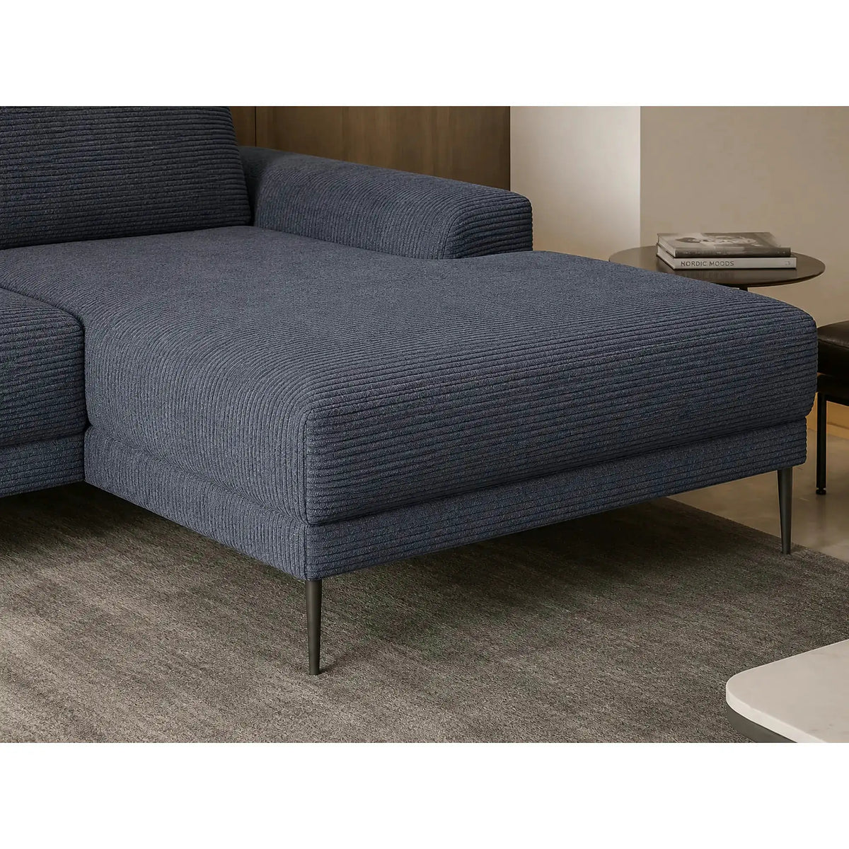 Coltar extensibil CAPITOL, sezlong dreapta, stofa catifelata gri inchis - Whisper 15, cu lada depozitare, 276x175x89 cm