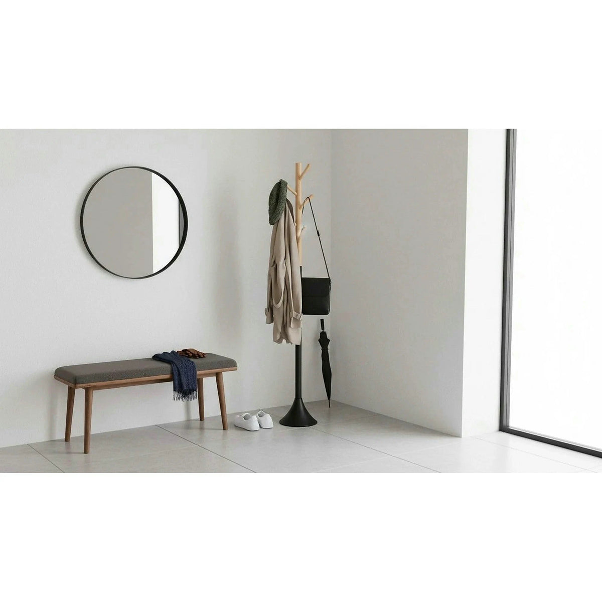 Cuier pom W58, negru/stejar, metal/lemn, 28x176 cm