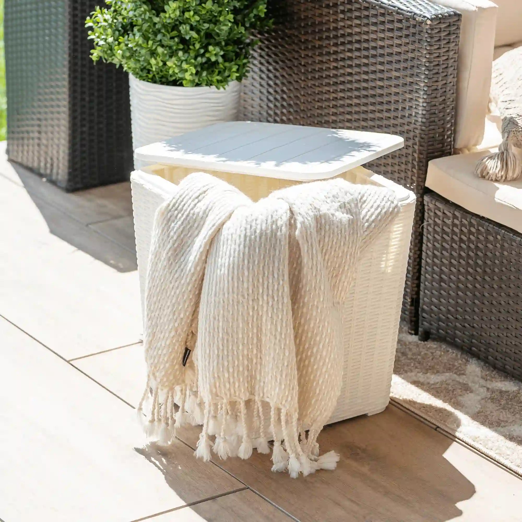 Cutie de depozitare UGUR, plastic/alb, 39x39x42 cm