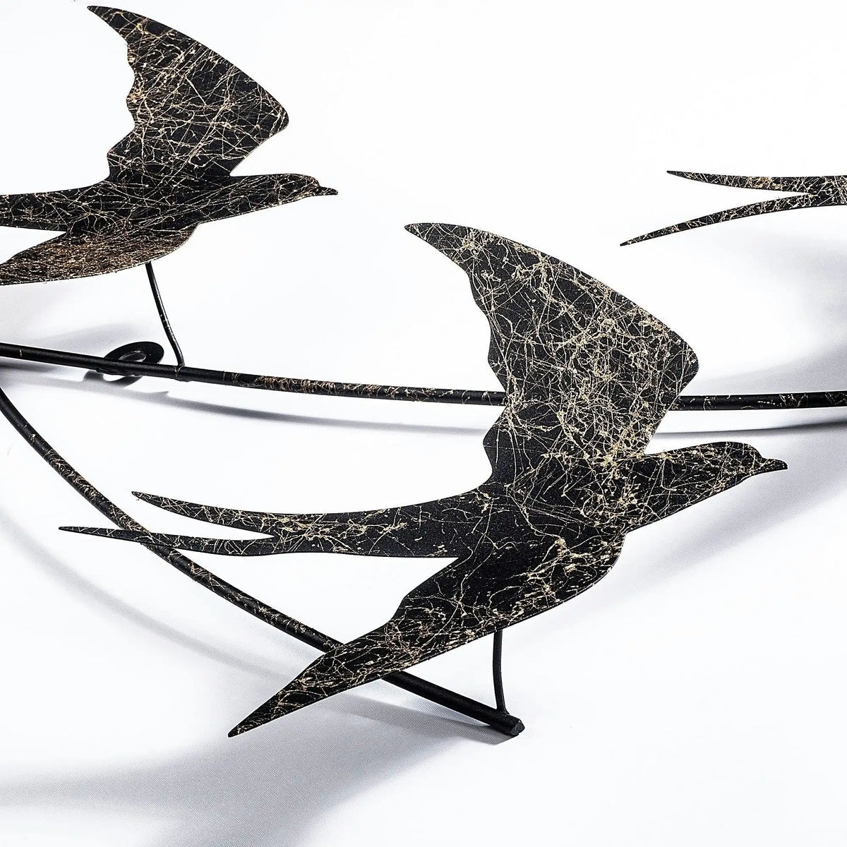 Decoratiune perete 930DYU1222, negru/auriu, metal, 70x42 cm