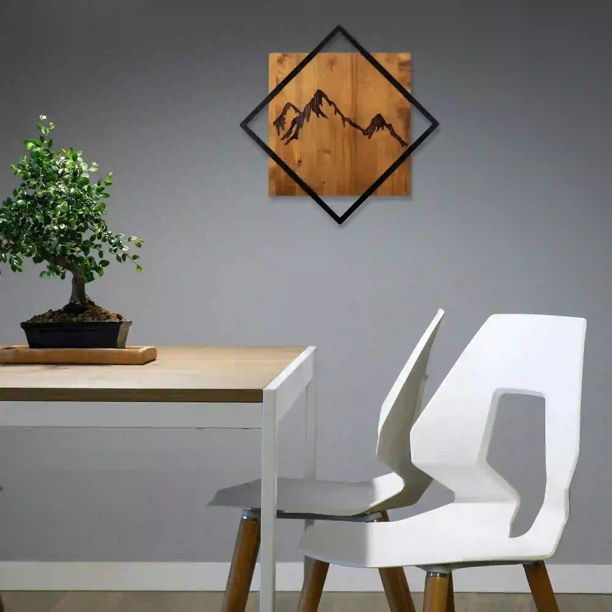 Decoratiune perete MOUNTAIN 2, stejar/negru, lemn/metal, 54x54 cm