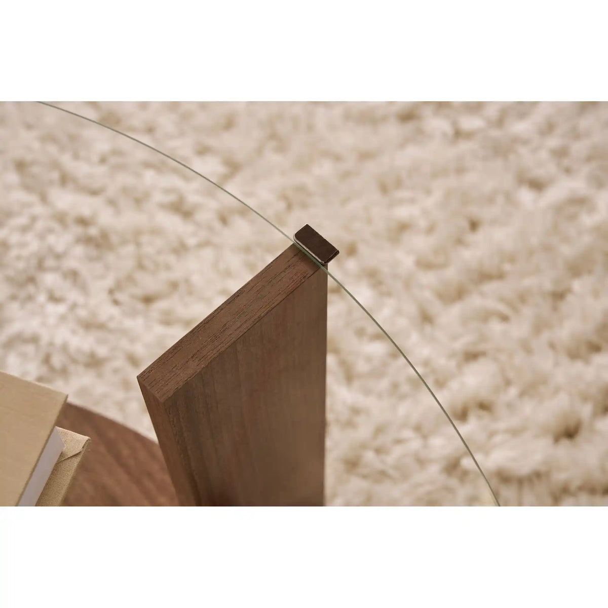 Masuta cafea CLARA, nuc, PAL/sticla, 75x75x40 cm