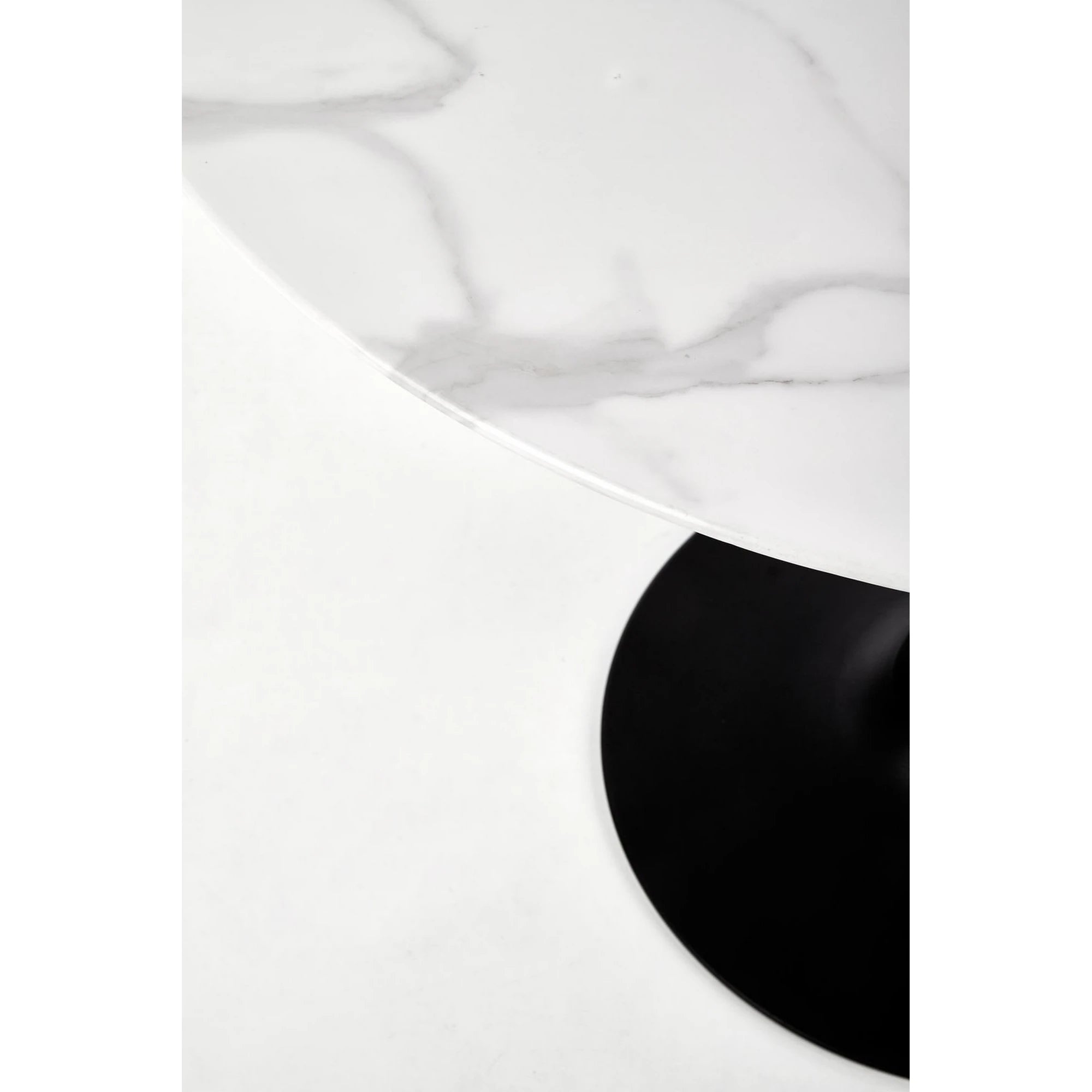 Masa AMBROSIO, alb cu efect de marmura/negru, sticla/metal, 90x90x72 cm