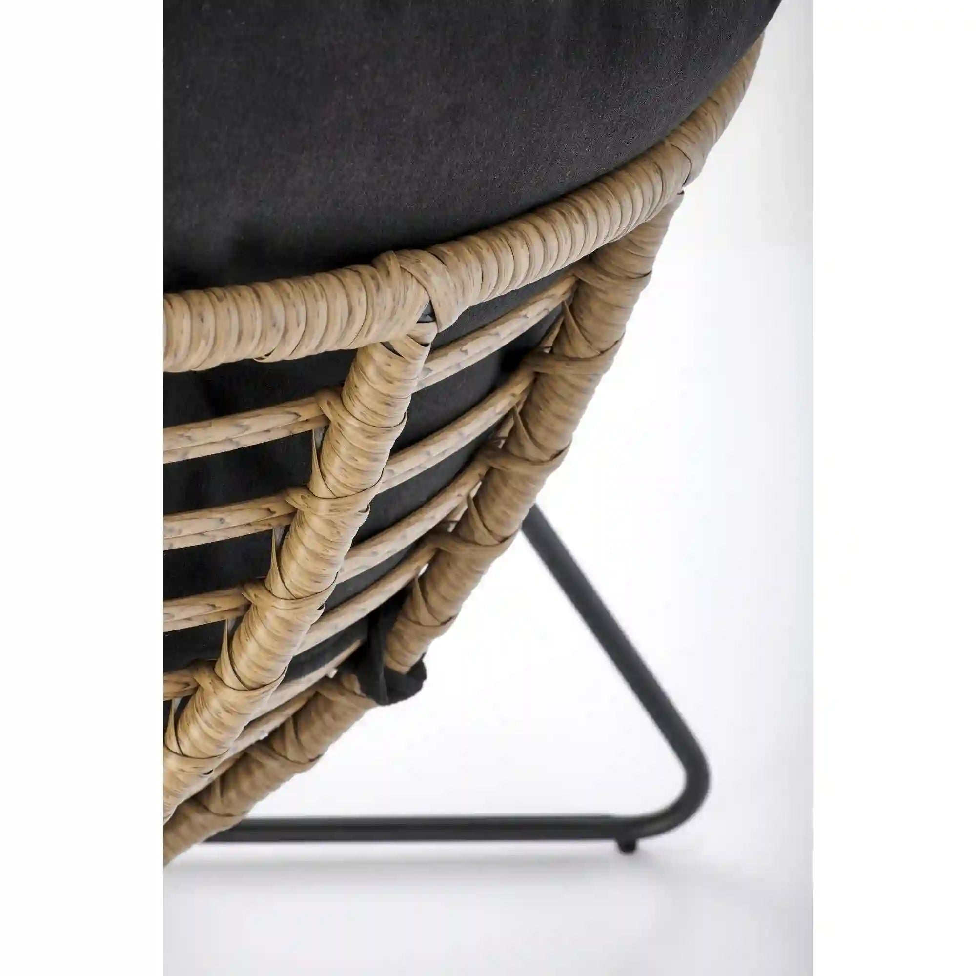 Fotoliu WHISPER, negru/stejar, ratan sintetic/metal, 81x90x90 cm