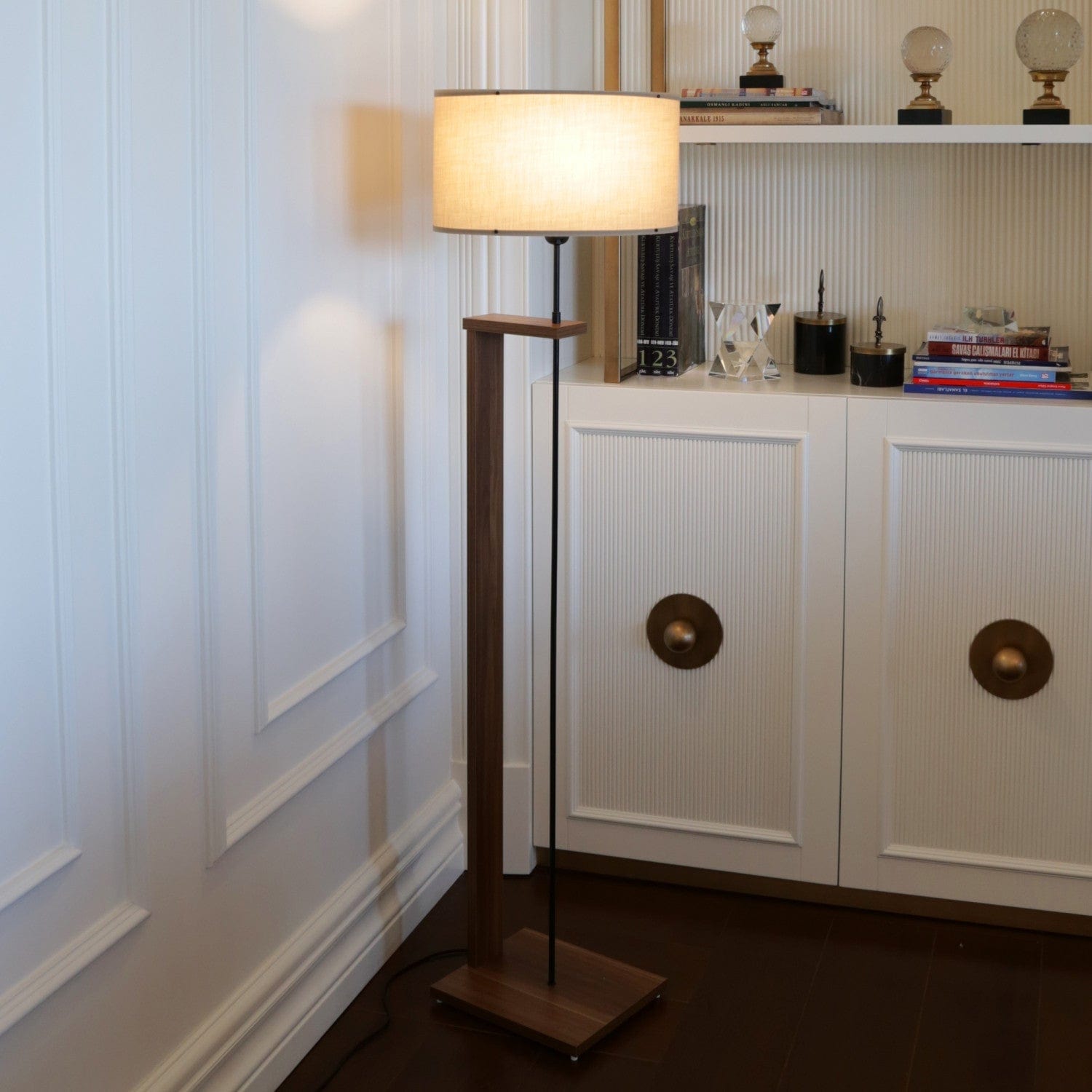 Lampadar AYD-3131, crem/nuc, lemn/material textil, 38x150 cm