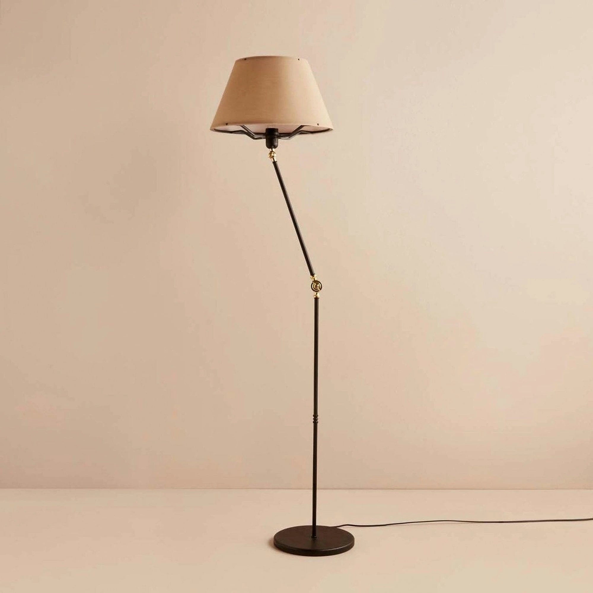 Lampadar AYD-3480, crem/negru, PVC/metal, 38x150 cm