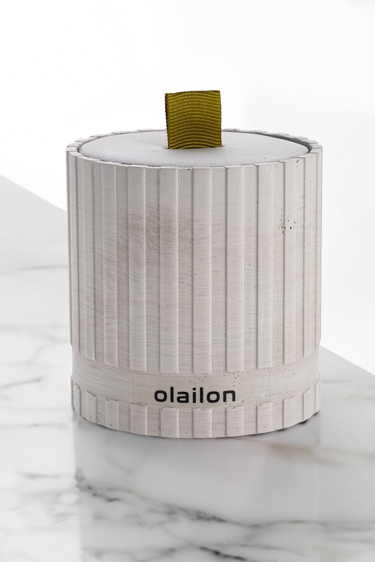 Lumanare SUTUN, gri/maro, beton/parafina, 8x9 cm