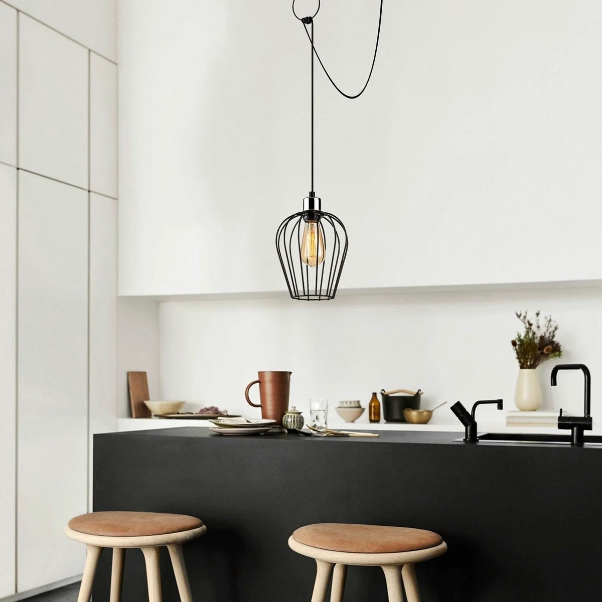 Lustra TEL 6681, negru, metal, 60/80x20x50/130 cm