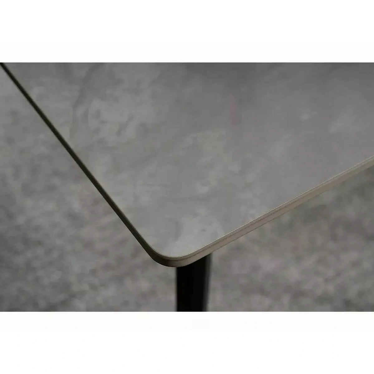 Masa IVY, alb cu efect de marmura/negru, ceramica/metal, 140x80x75 cm