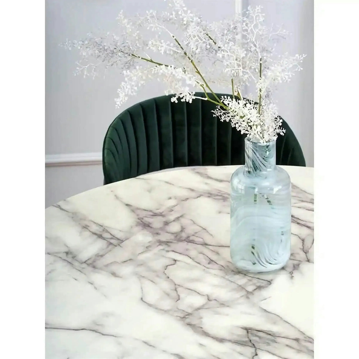 Masa rotunda sufragerie BRODWAY, alb cu efect de marmura, 110x110x75 cm