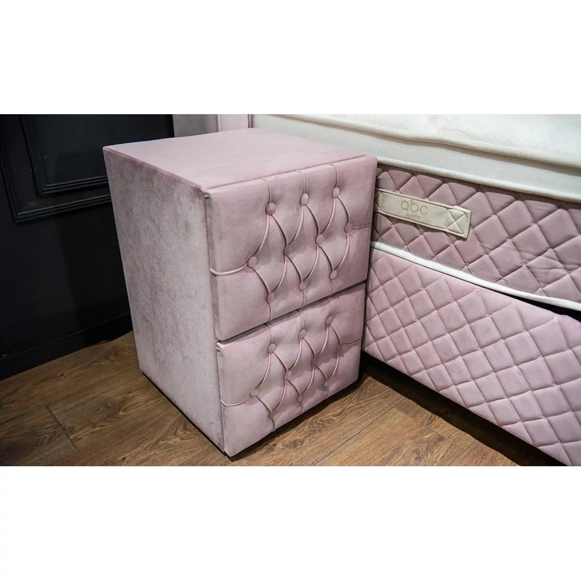 Noptiera Visco Lux, roz, stofa, 41x44x60 cm