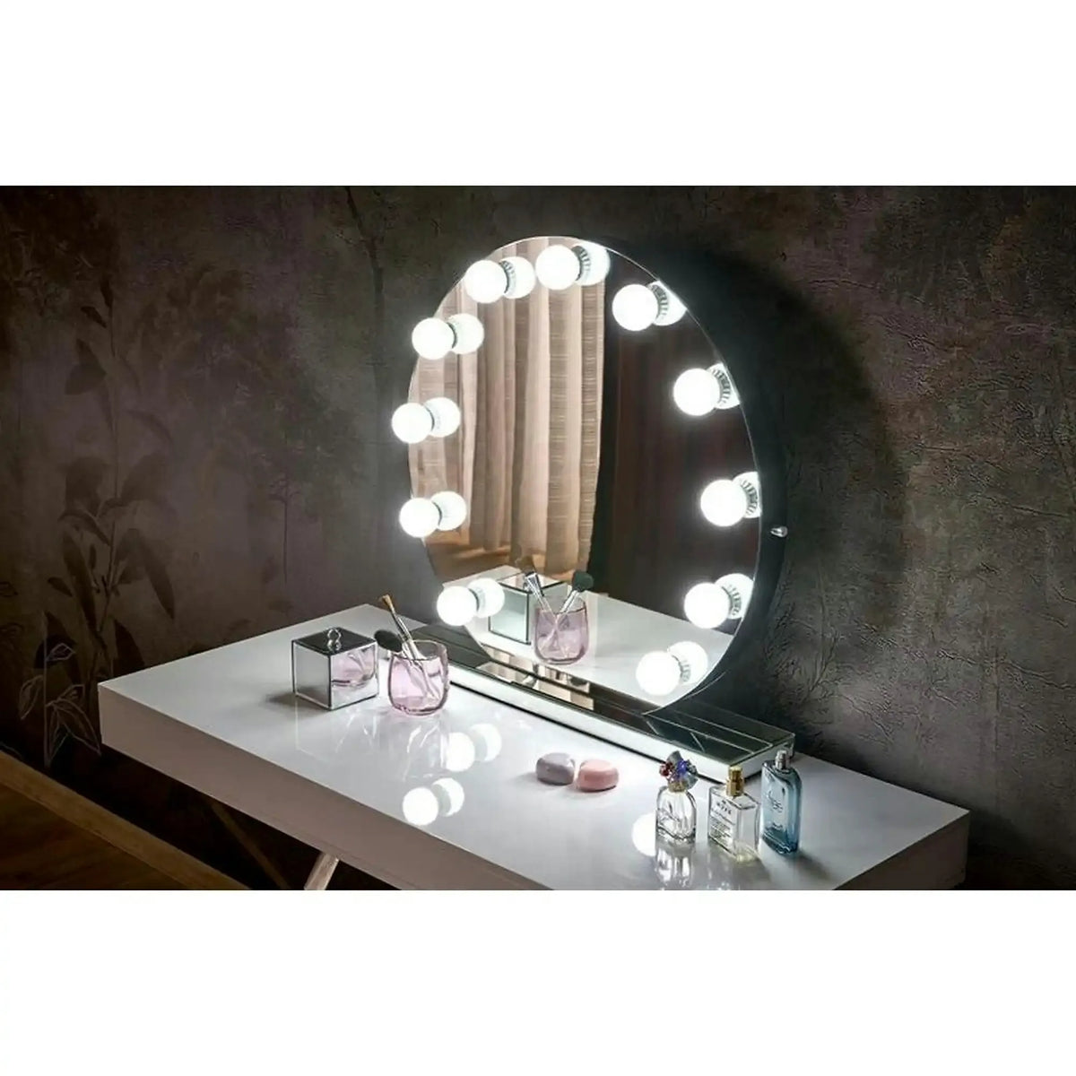 Oglinda TORANO, argintiu, cu iluminare LED, 70x70 cm