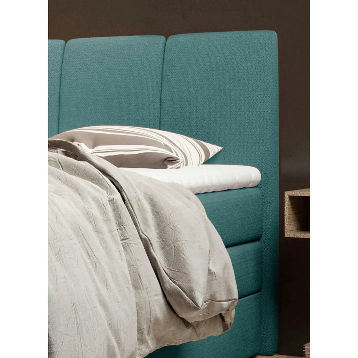 Pat boxspring FRESCO 140x200, stofa catifelata gri deschis - Royal Velvet 17, cu saltele, topper si 2 lazi pentru depozitare