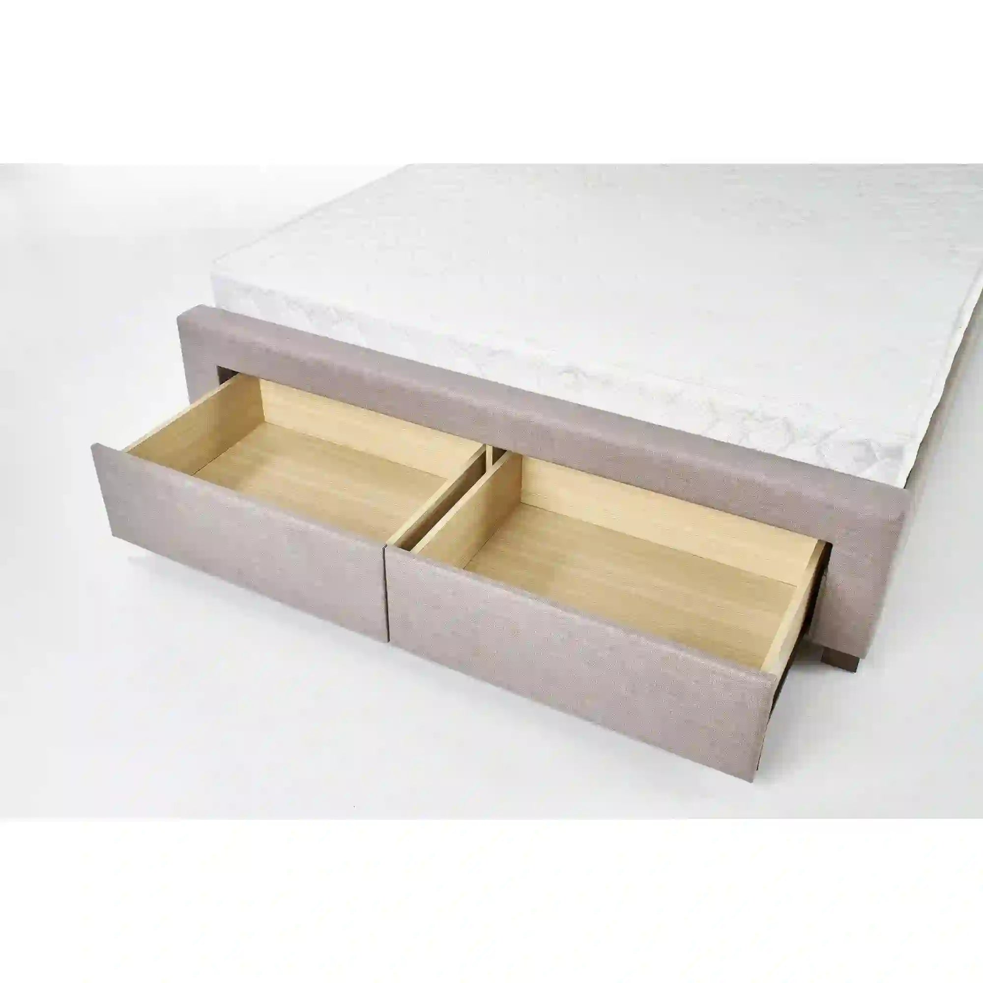 Pat Evora 160x200, stofa clasica bej, cu somiera si spatiu depozitare