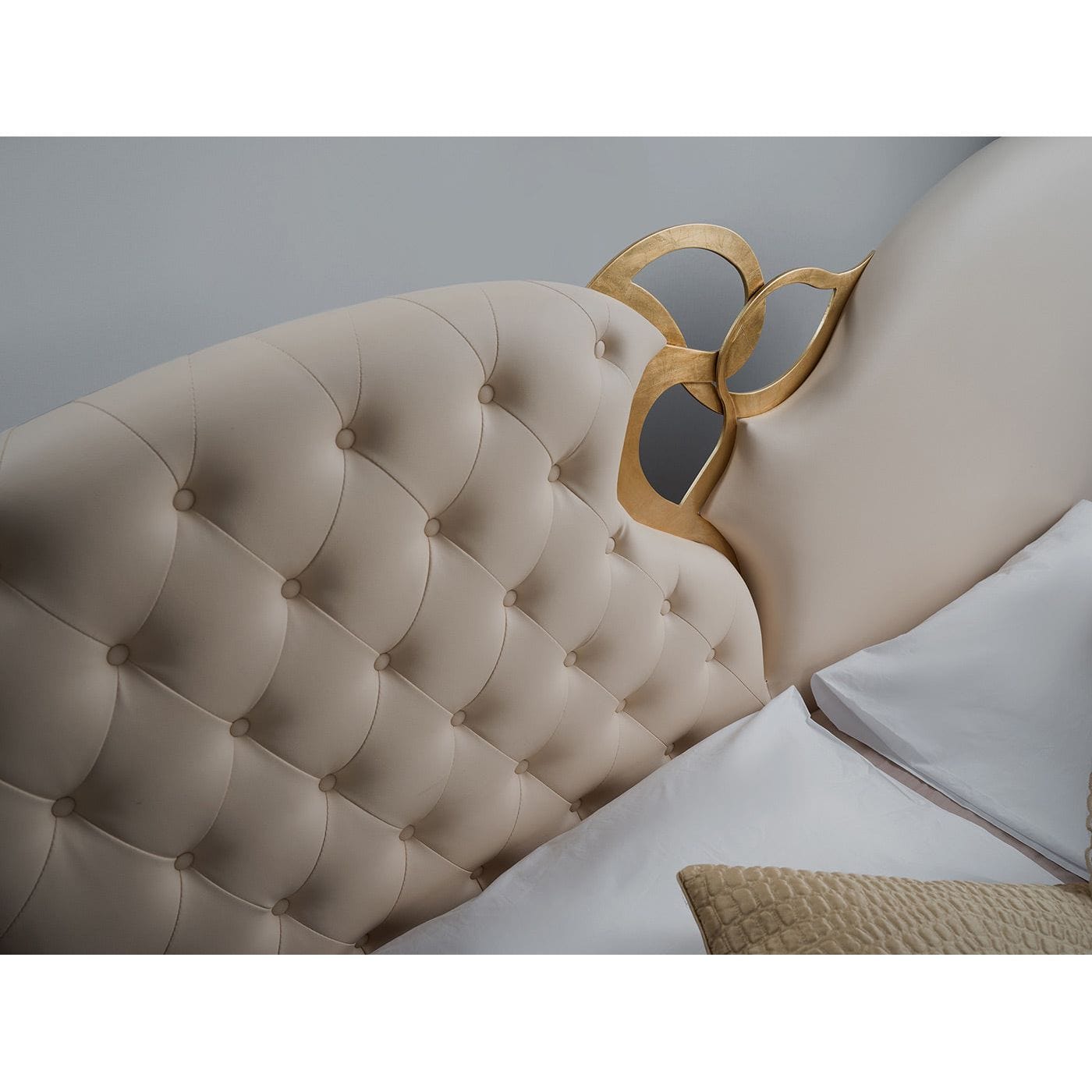 Pat MARILYN 160x200, piele ecologica crem, cu somiera metalica