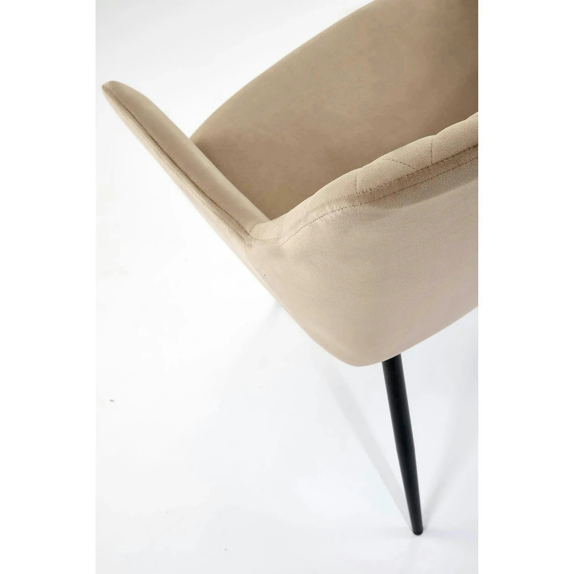 Scaun bej tapitat K558, bej/negru, stofa catifelata/metal, 59x60x86 cm