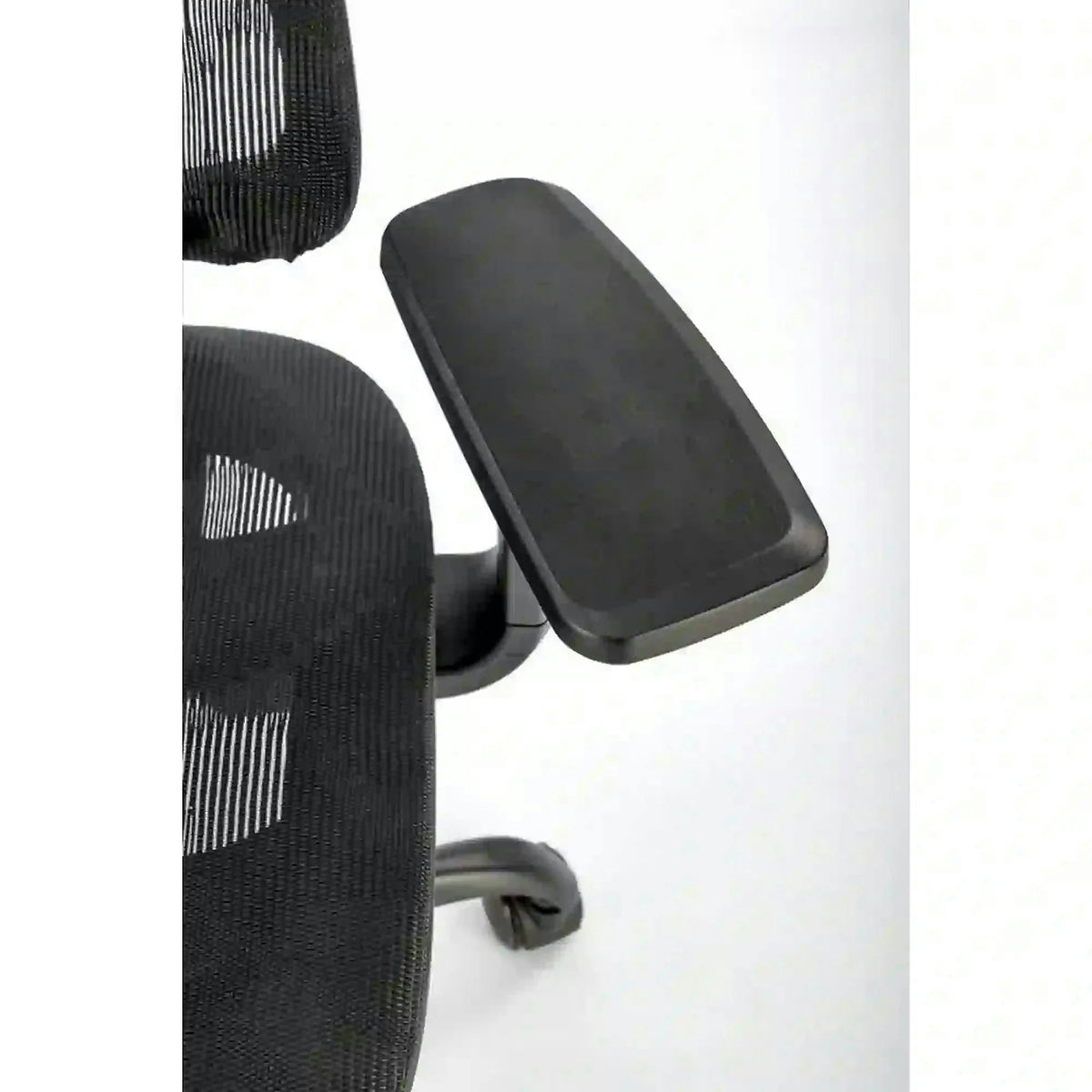 Scaun birou GOTARD, negru, stofa clasica, tetiera/cotiere reglabile, 71x75x114 cm