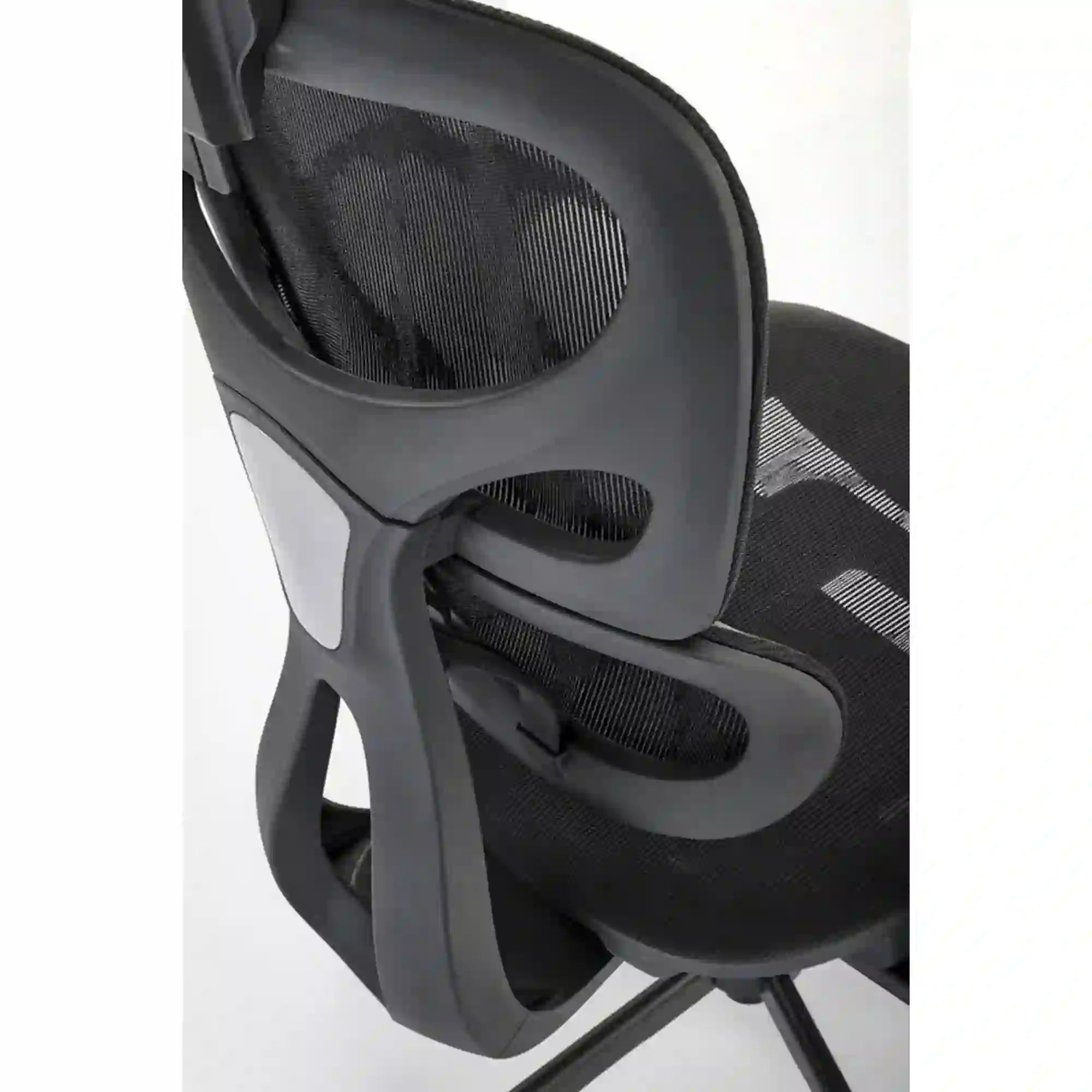 Scaun birou GOTARD, negru, stofa clasica, tetiera/cotiere reglabile, 71x75x114 cm