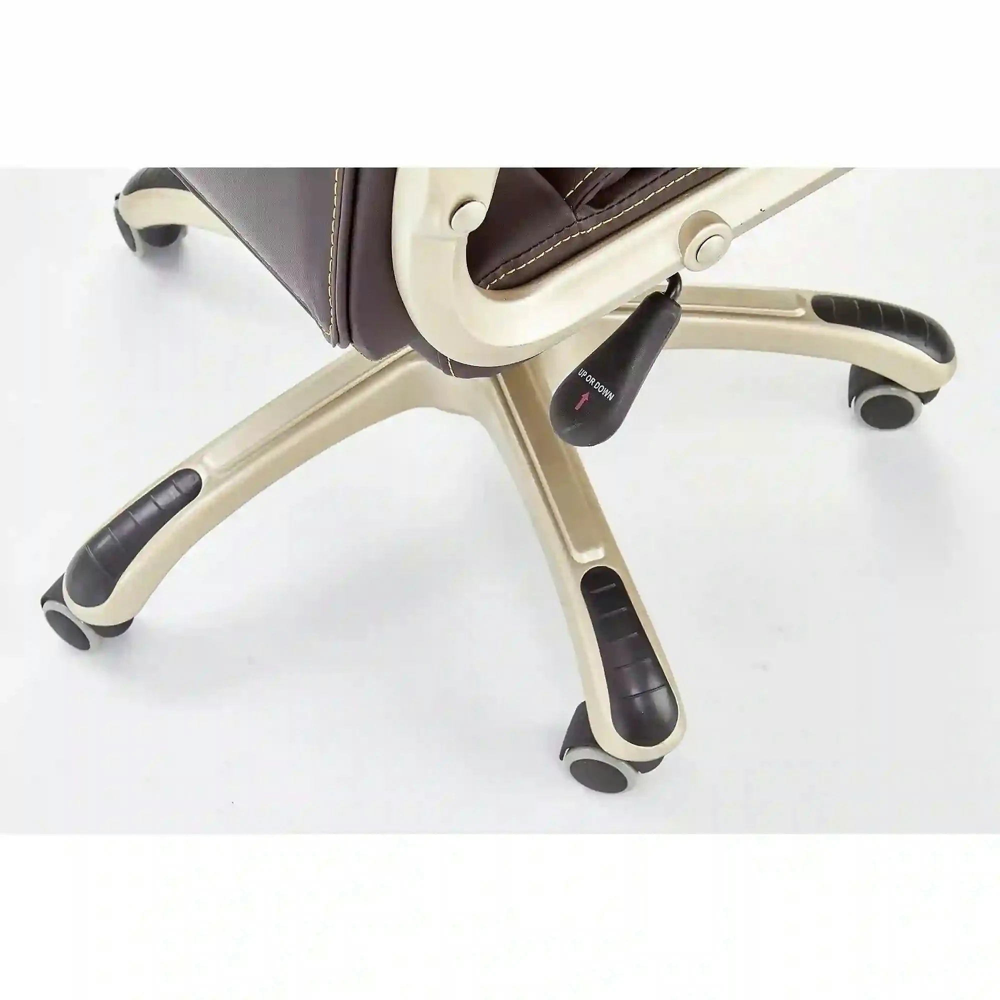 Scaun de birou DESMOND, maro inchis, piele ecologica, 67x70x112/119 cm