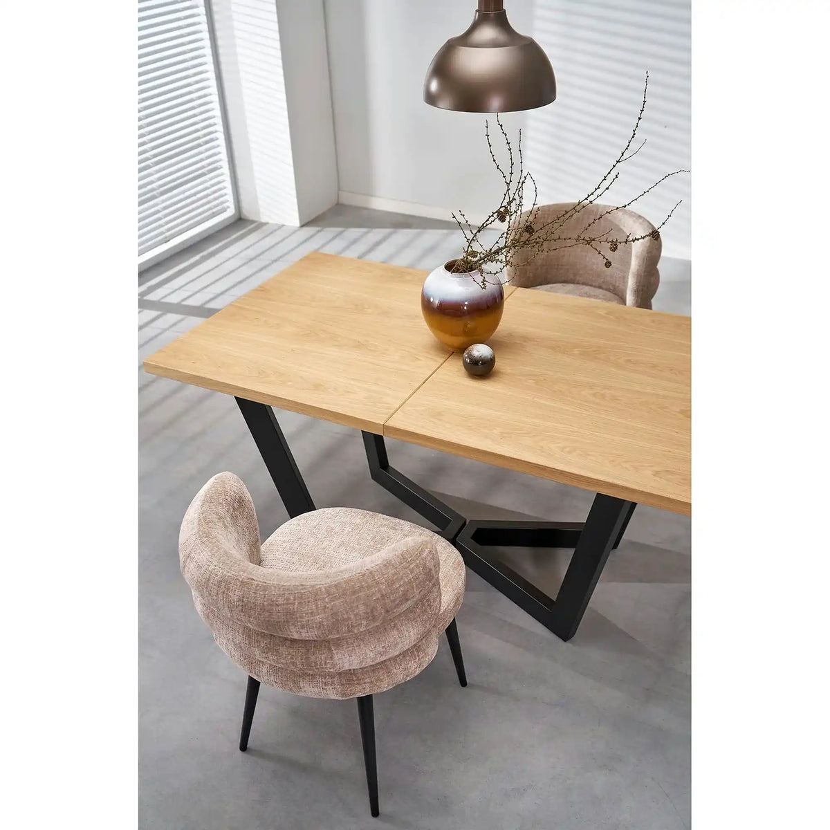 Scaun de sufragerie tapitat K575, bej - Cremona 14, stofa catifelata/otel, 62x64x79 cm