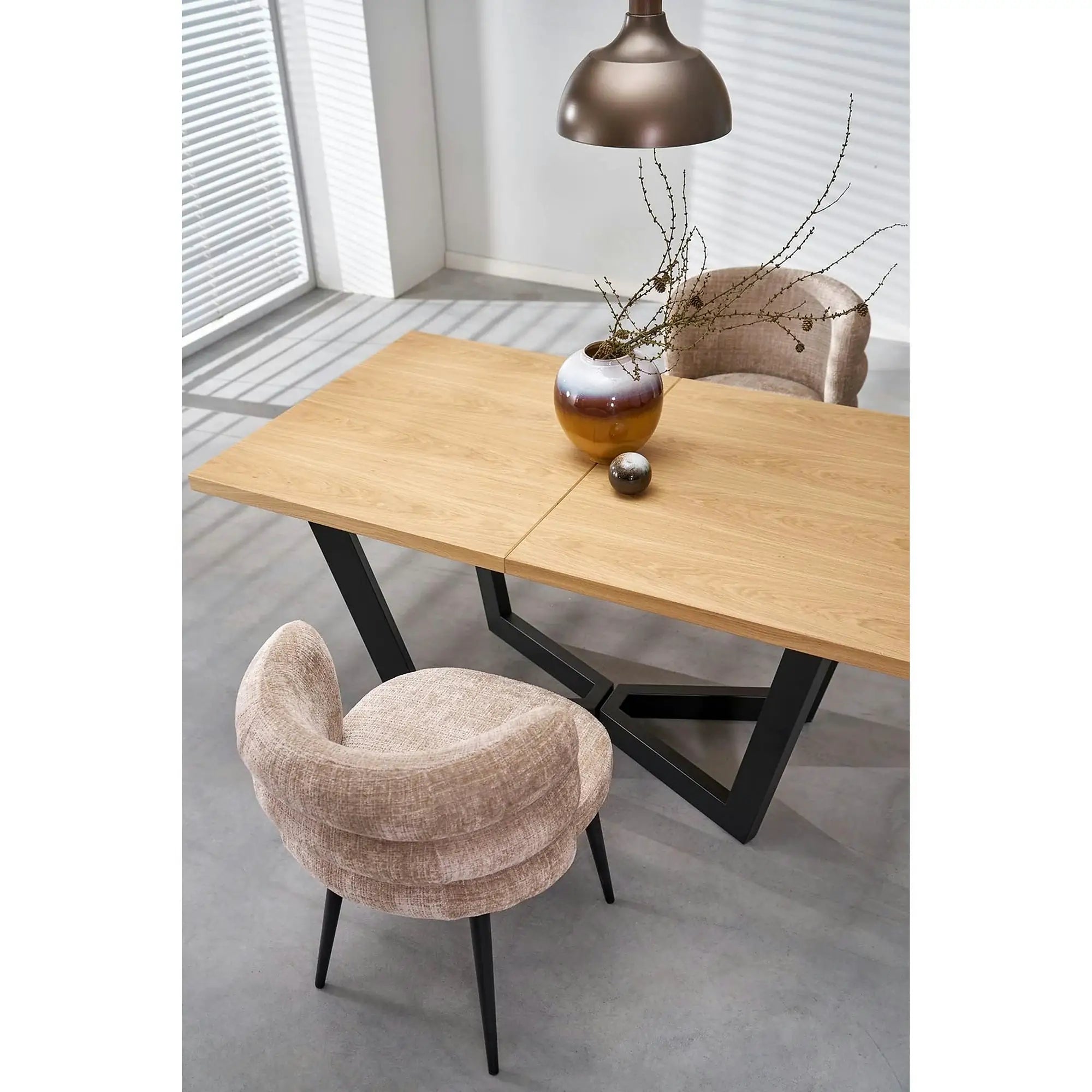 Scaun de sufragerie tapitat K575, bej - Cremona 14, stofa catifelata/otel, 62x64x79 cm