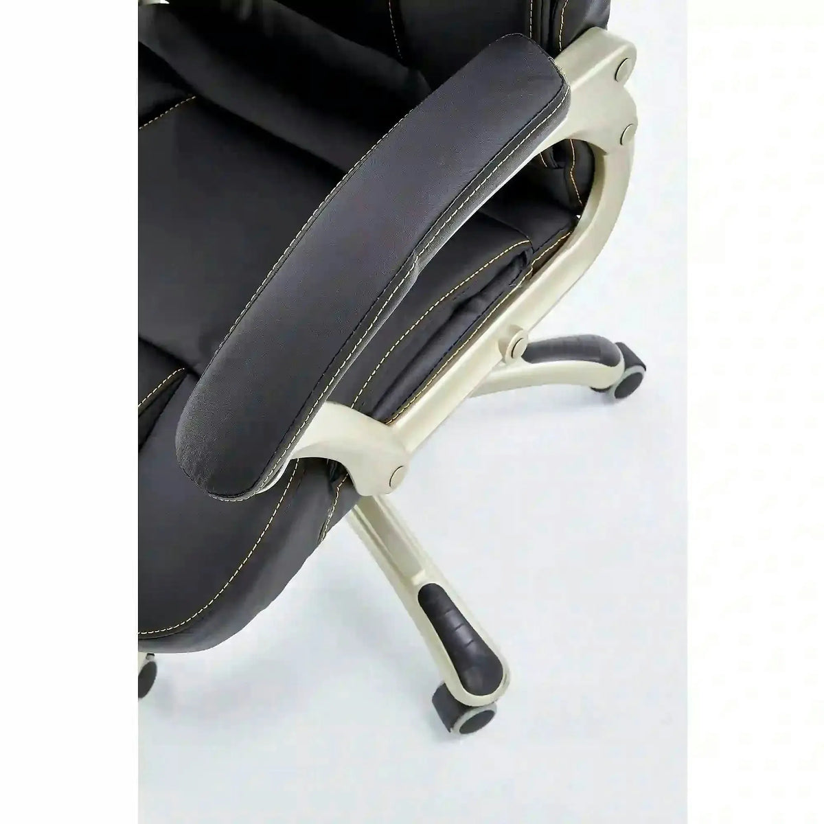 Scaun directorial DESMOND, negru, piele ecologica, 67x70x112/119 cm