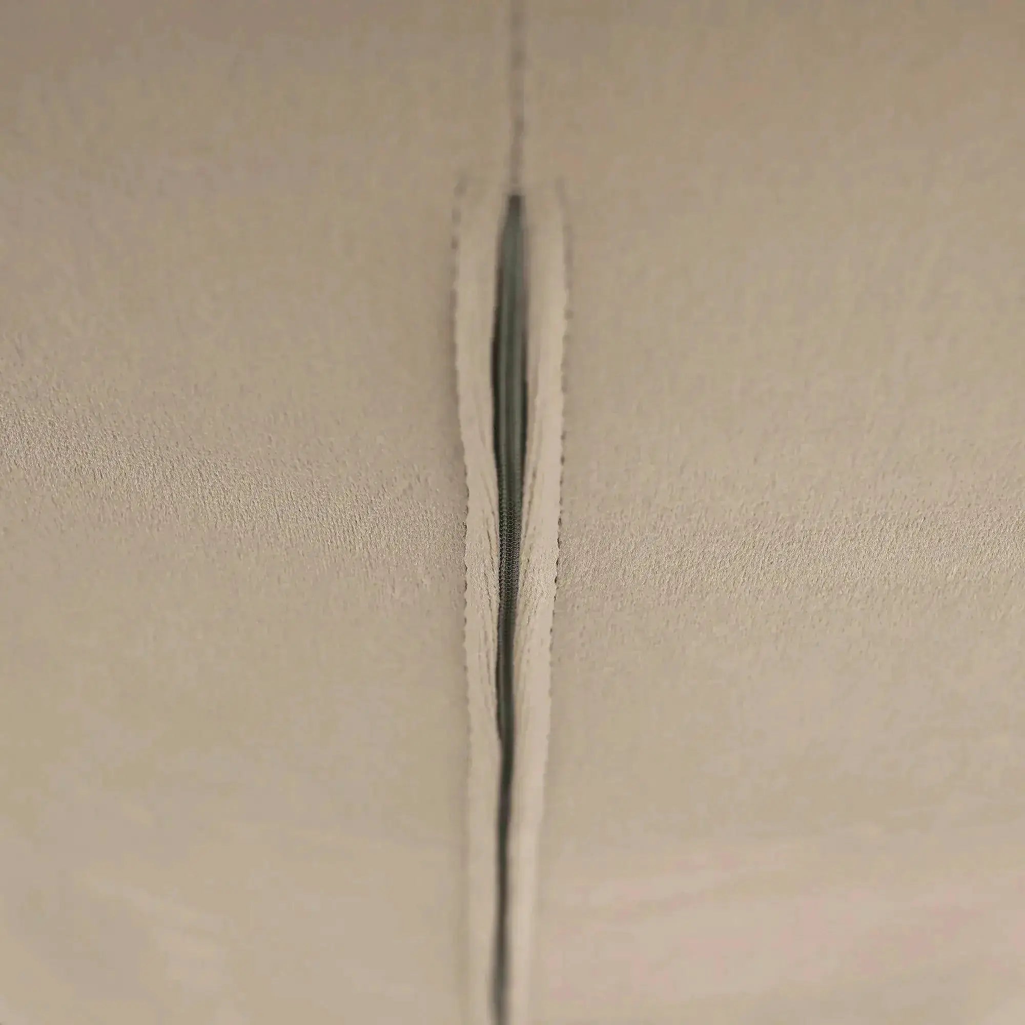 Scaun EPONA, bej/negru, stofa catifelata/metal, 47x45x89 cm
