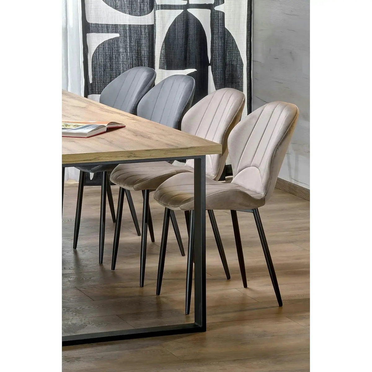 Scaun K538, bej/negru, stofa catifelata/metal, 48x57x85 cm