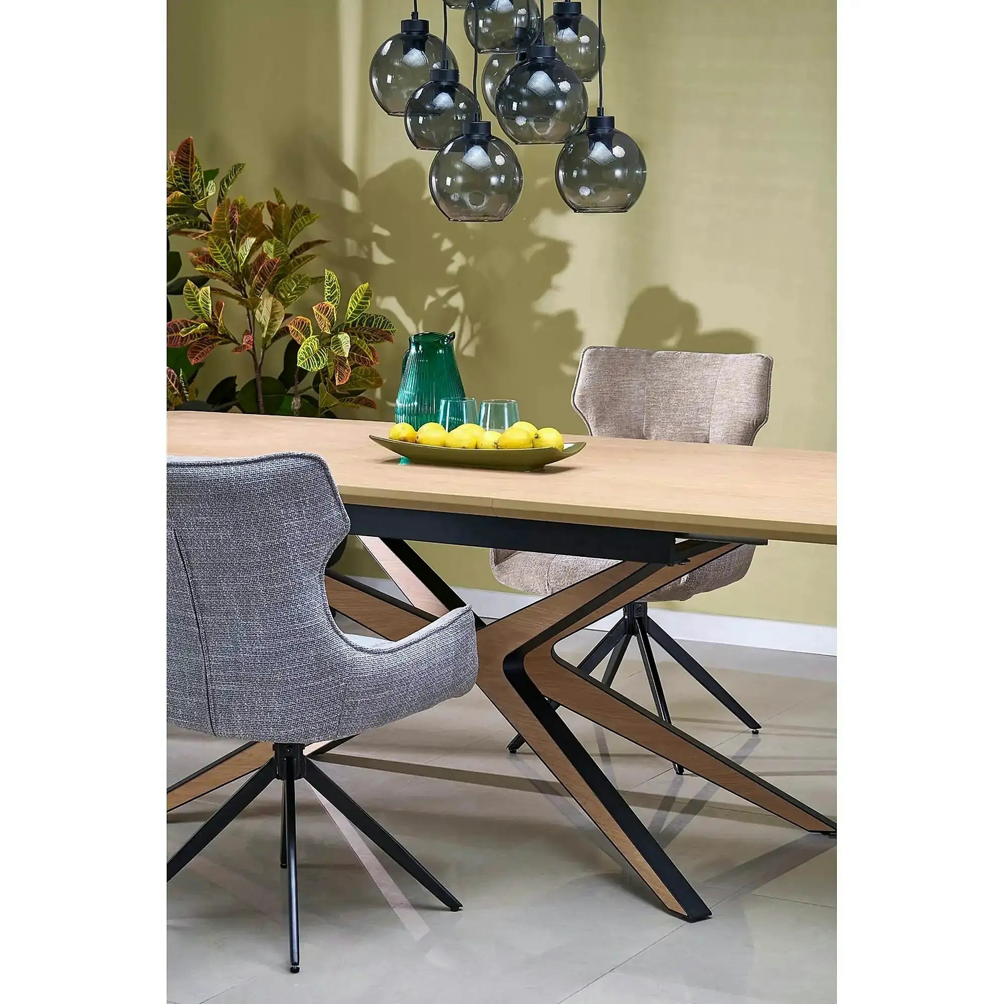Scaun K573, bej/negru, stofa clasica/otel, 55x64x88 cm