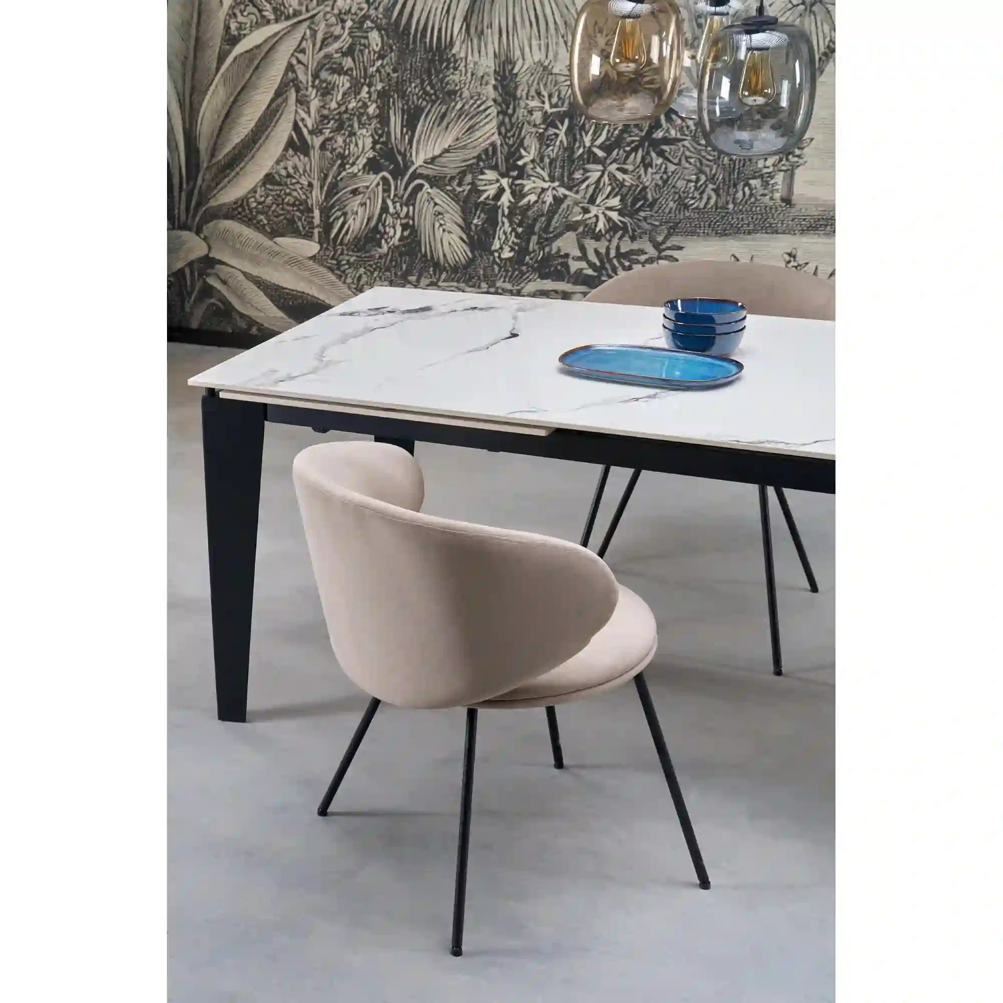 Scaun K587, bej - Mavel 38, stofa catifelata/otel, 60x58x77 cm