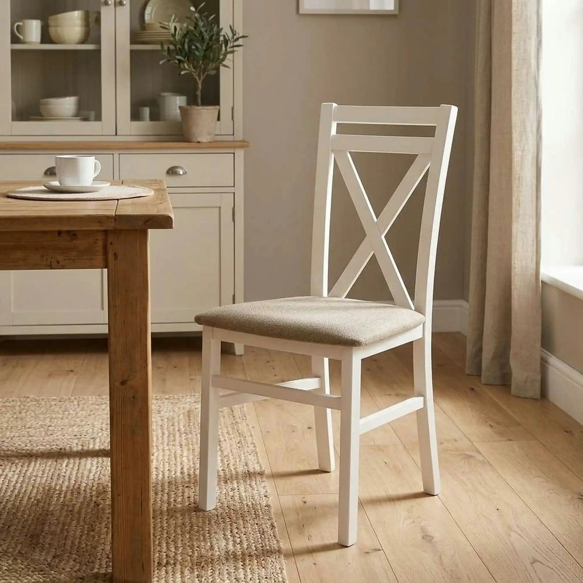 Scaun living Dariusz, bej/alb, stofa clasica/lemn, 45X43X90 CM