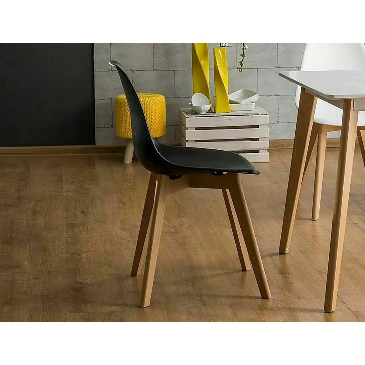 Scaun Moris, negru/stejar, plastic/lemn de fag, 46X38X85 cm
