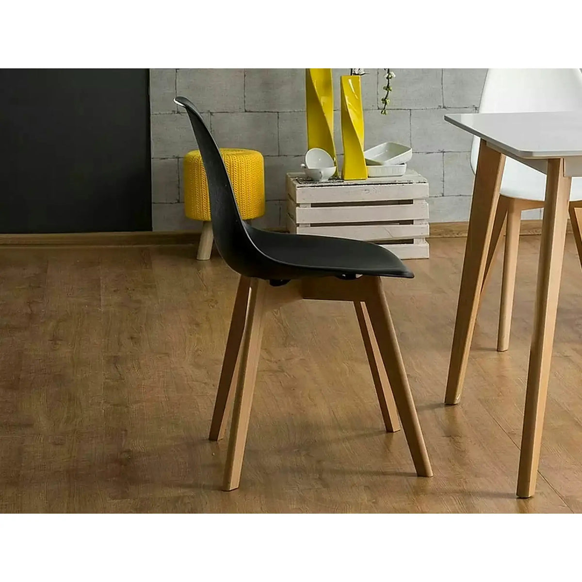Scaun Moris, negru/stejar, plastic/lemn de fag, 46X38X85 cm