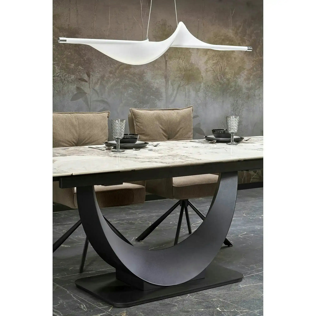 Scaun rotativ K528, cappucino/negru, stofa catifelata/metal, 60x67x90 cm