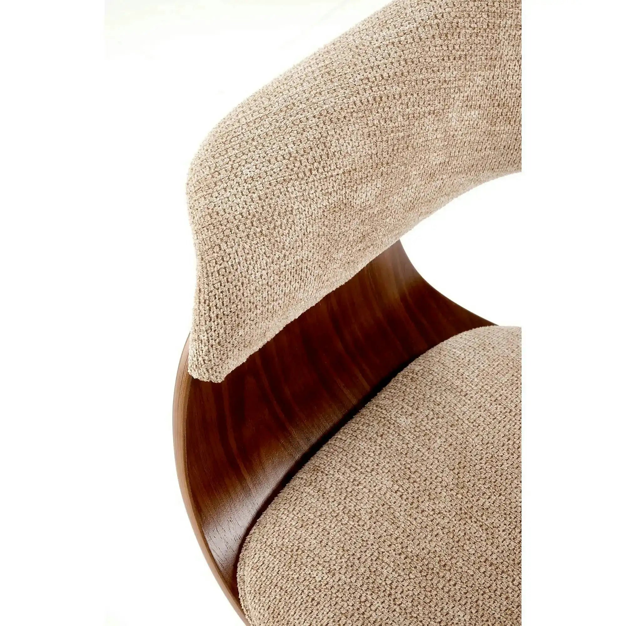 Scaun scandinav tapitat K545, bej/nuc, stofa clasica/placaj, 63x53x83 cm