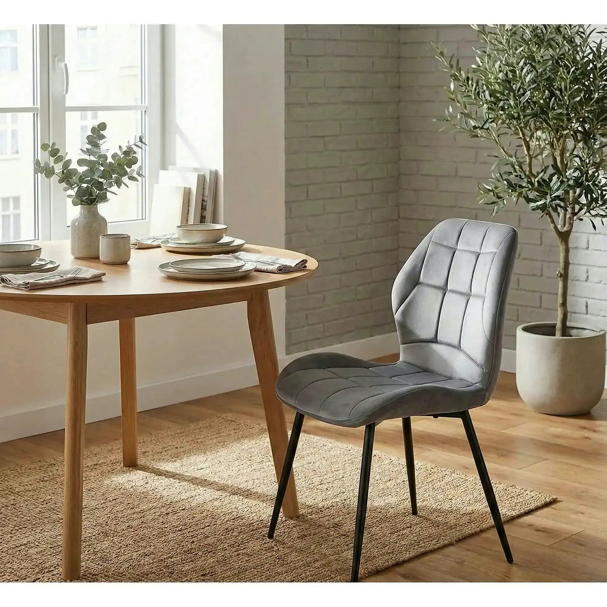 Scaun tapitat clasic JAKE, gri - Bluvel 14/negru, stofa catifelata/metal, 48x56x86 cm