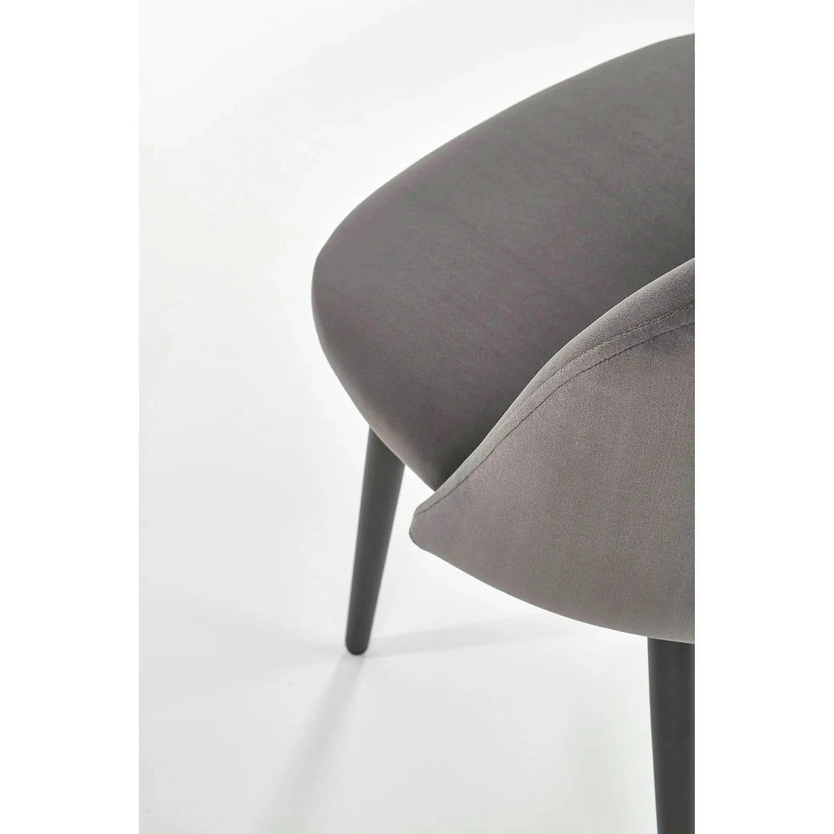 Scaun tapitat K384, gri/negru, stofa catifelata/metal, 54x57x84 cm