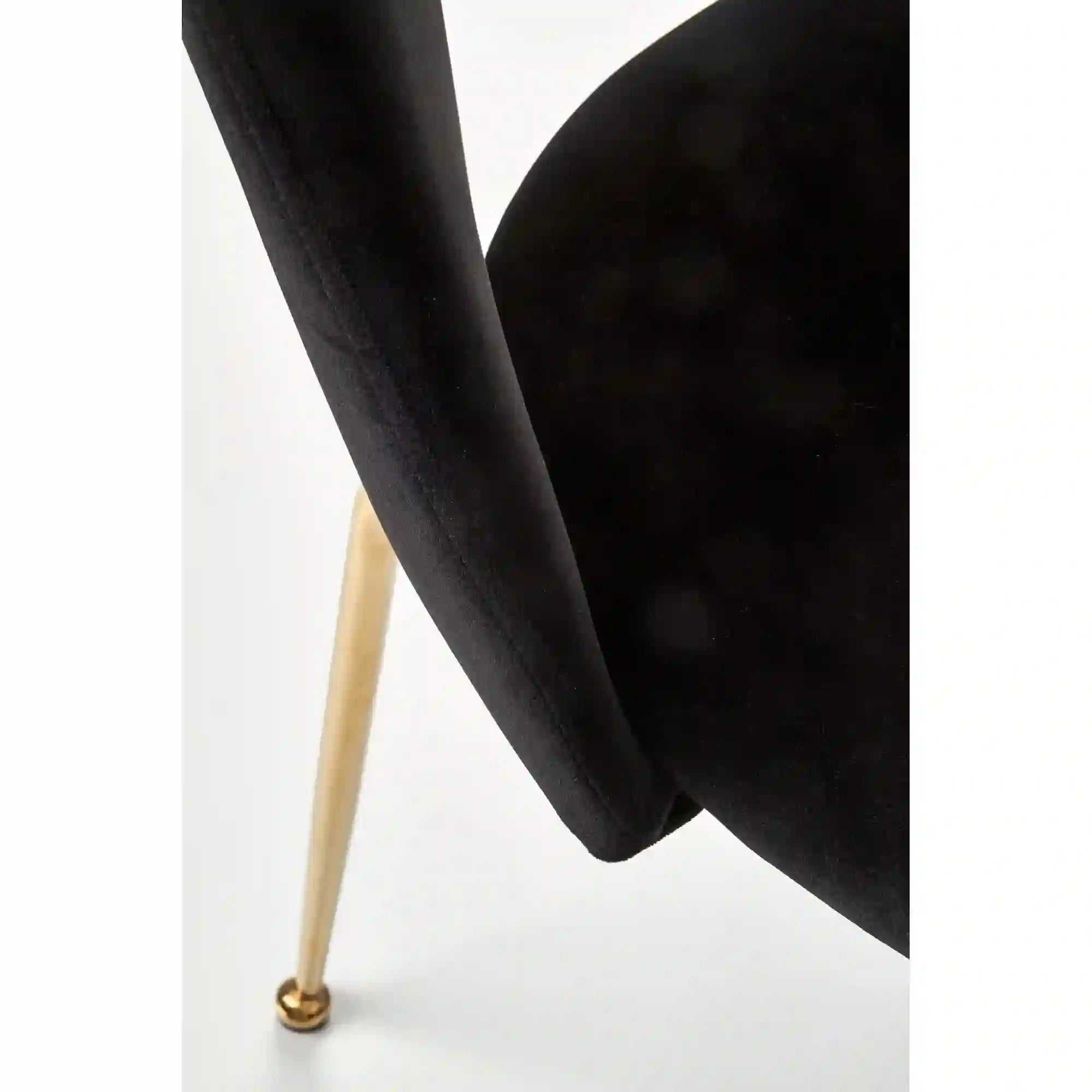 Scaun tapitat K385, negru/auriu, stofa catifelata/metal, 54x59x88 cm