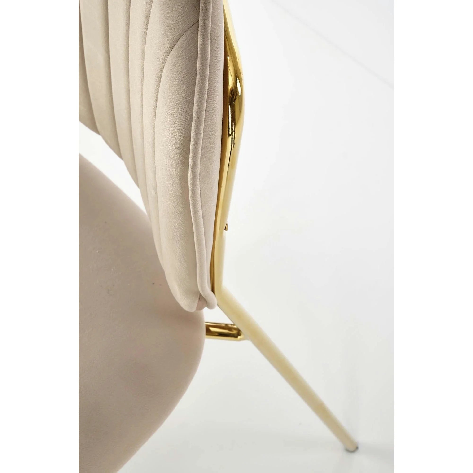 Scaun tapitat K499, bej/auriu, stofa catifelata, 47x56x85 cm