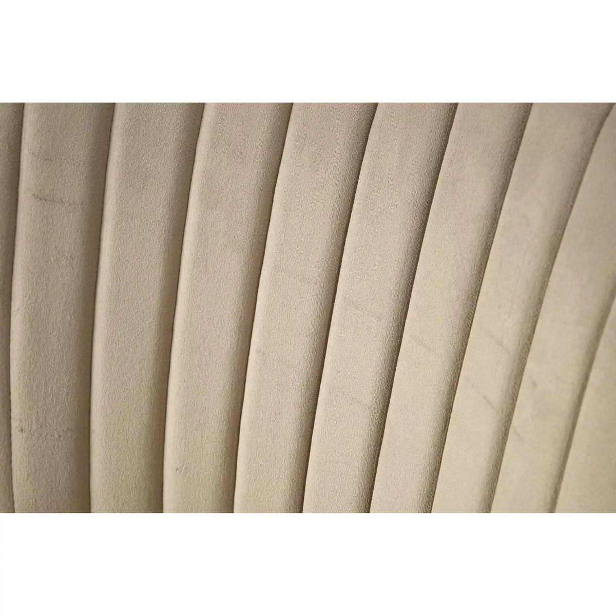 Scaun tapitat K499, bej/auriu, stofa catifelata, 47x56x85 cm