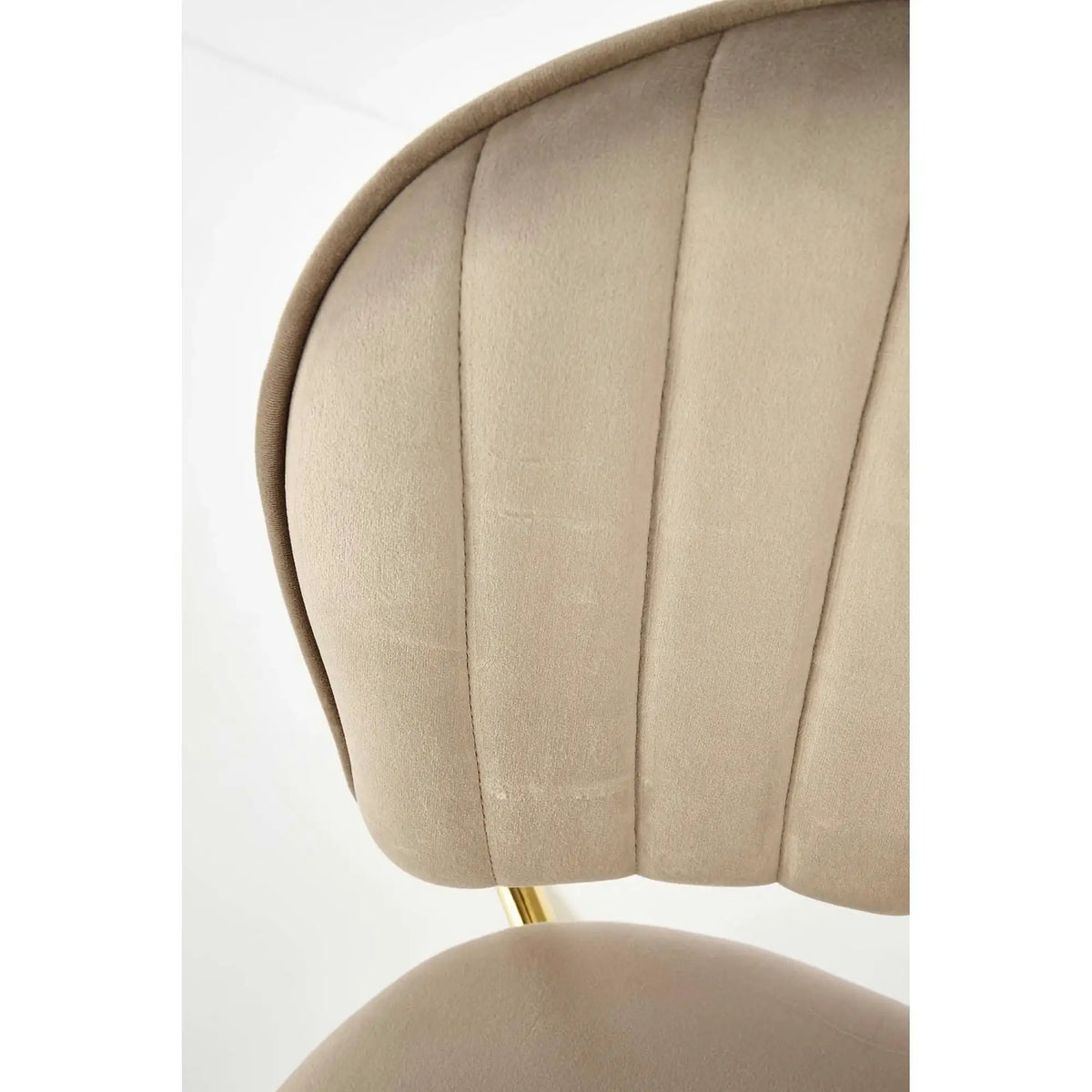 Scaun tapitat K499, bej/auriu, stofa catifelata, 47x56x85 cm